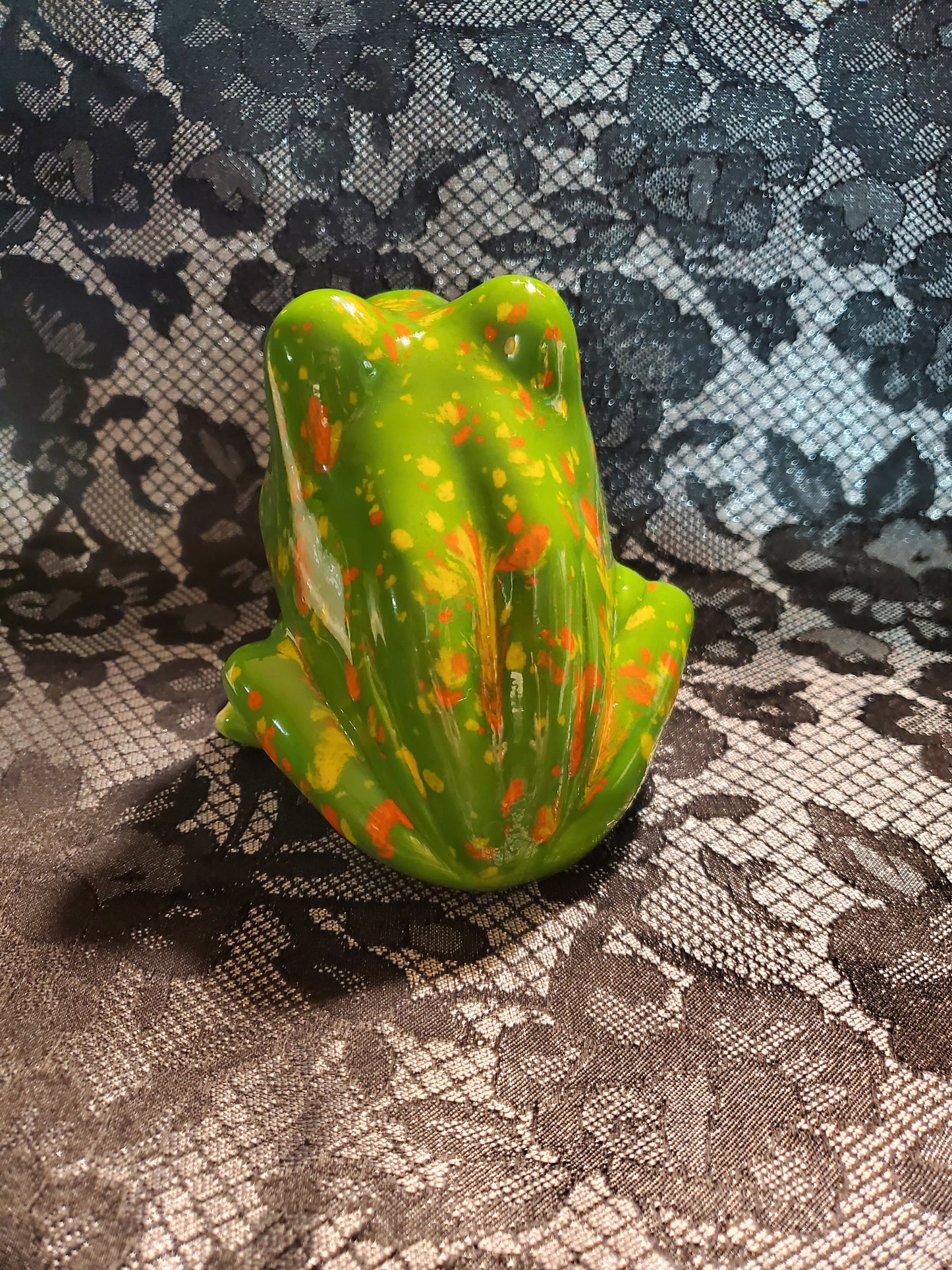 Vintage Ceramic Frogs