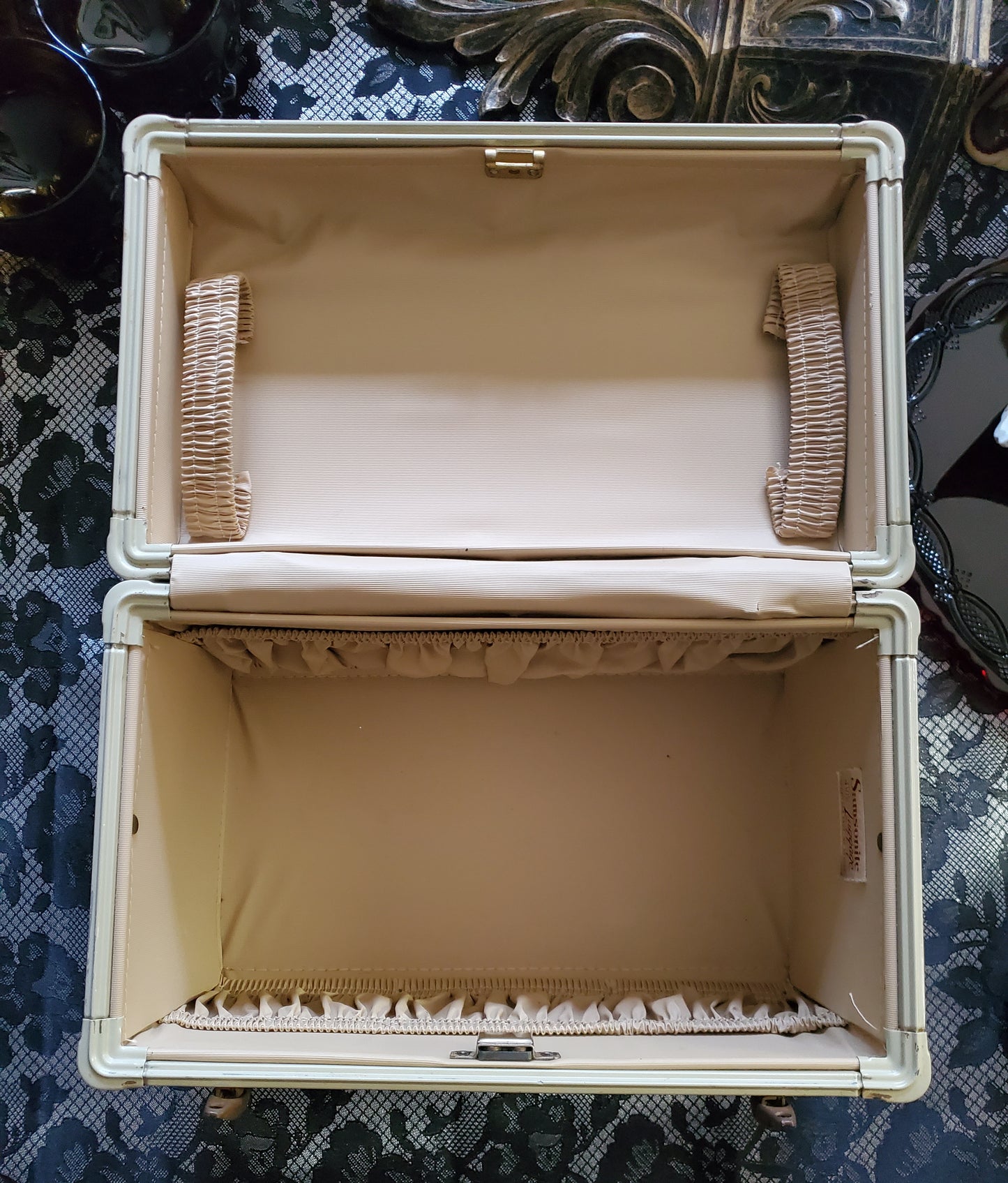 Vintage Samsonite