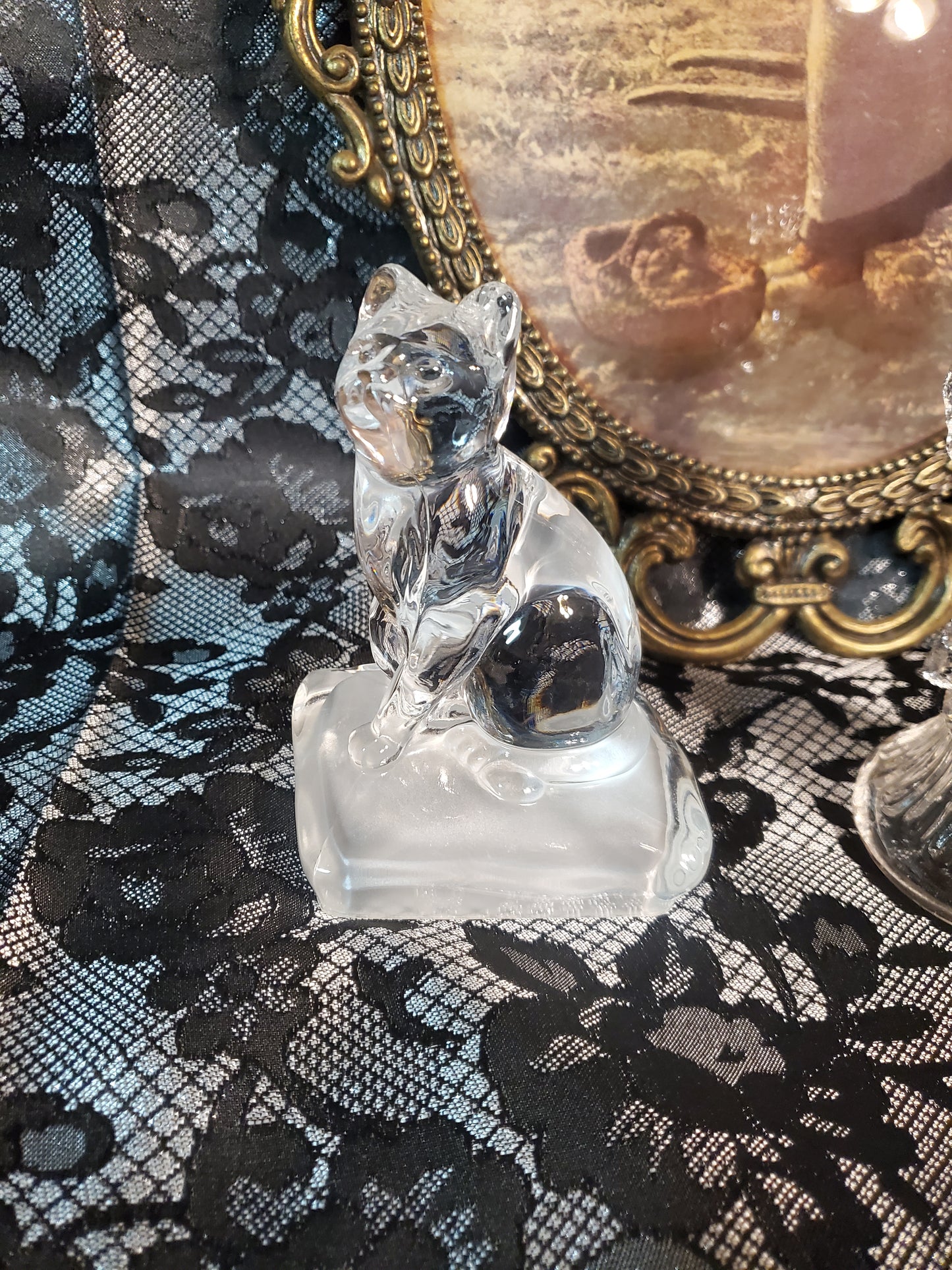Vintage Cristal d'Arques Crystal Cat on Frosted Pillow