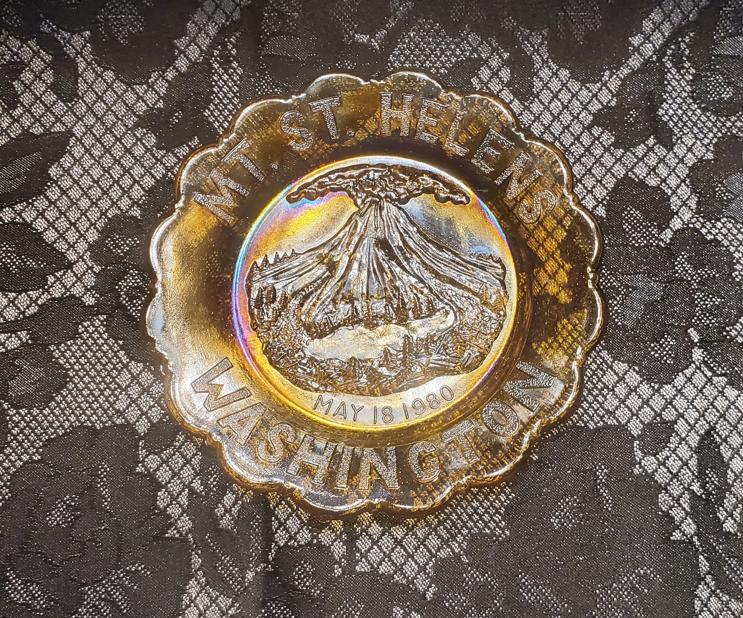 Mount St. Helens Commemorative Plate