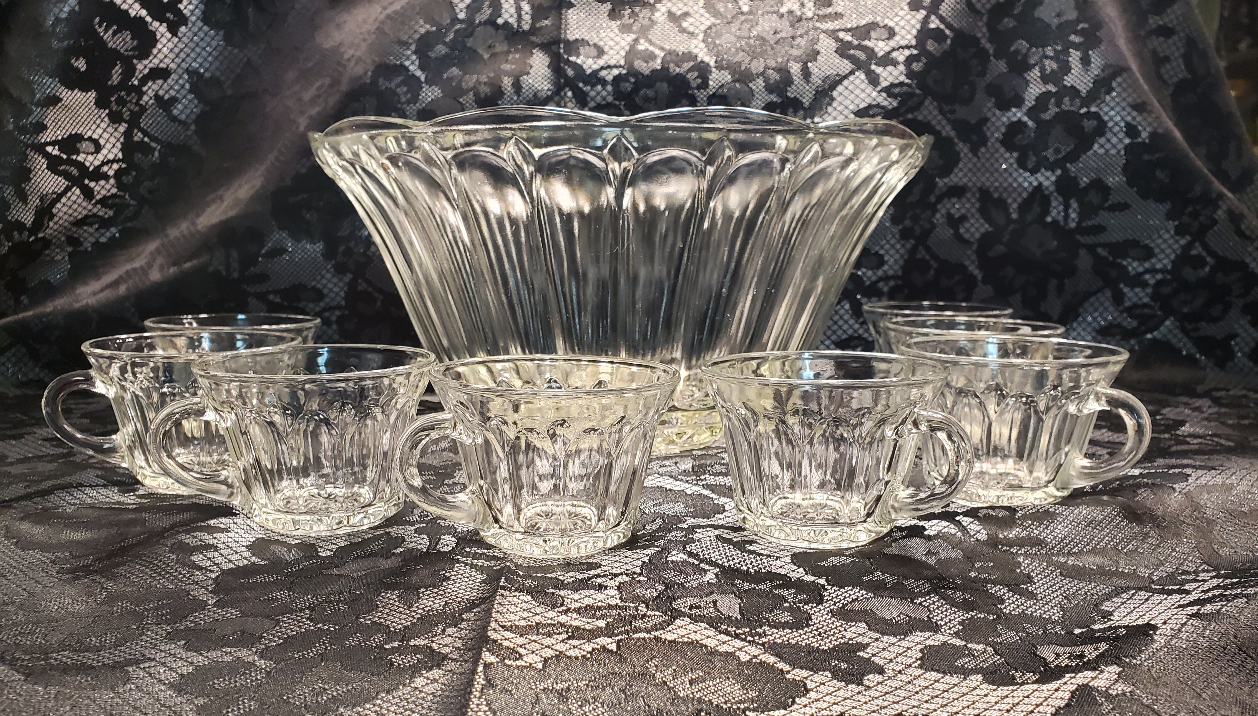 Punch bowl and cup top set